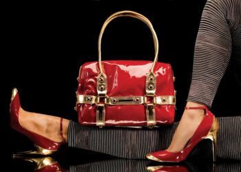 Handbag Sense: stylish handbags to create a complete, harmonious look