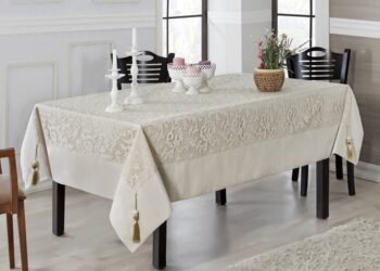 Tablecloths made from high-quality natural fabrics: choice and advantages