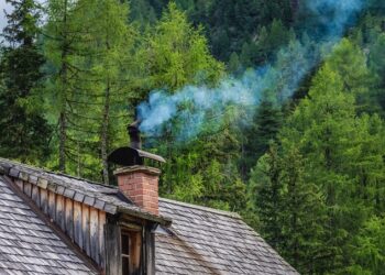 Att välja rätt eldstad för ditt svenska lanthus