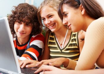 Convenient service for downloading videos from TikTok: advantages of using