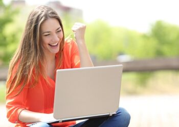 Using online services to download videos on TikTok: advantages and features