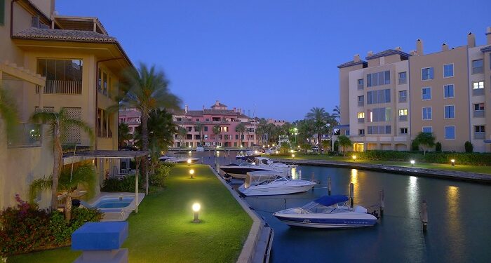 Exclusive properties for sale in All Sotogrande: features and benefits