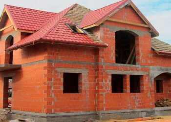 Будинок з керамічних блоків: технологія будування, ключові правила